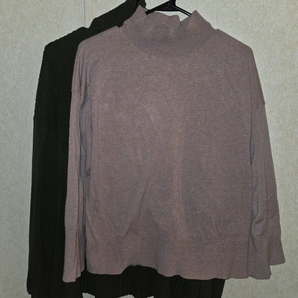 Set of Two Women's Sweaters